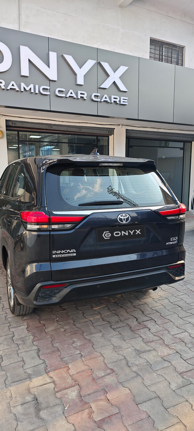 Toyota Innova HyCross ZX Hybrid - Exterior